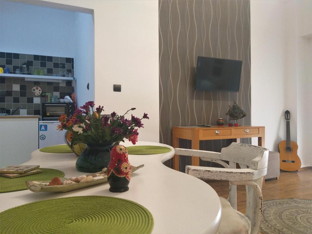 Apartament Square *
